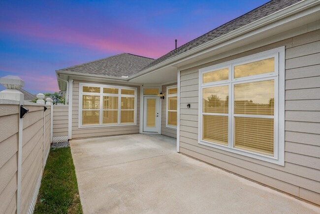 Building Photo - 1164 Hudson Dr