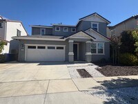 Building Photo - Coming Soon!! 3 bedroom 2.5 Bath