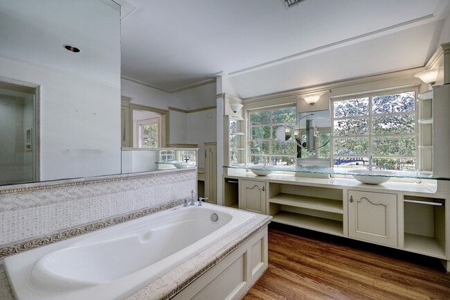 Building Photo - 3020 San Felipe St