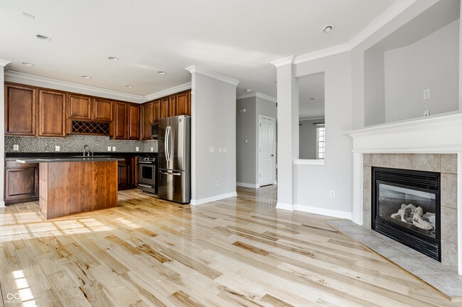 Building Photo - 12779 Tradd St