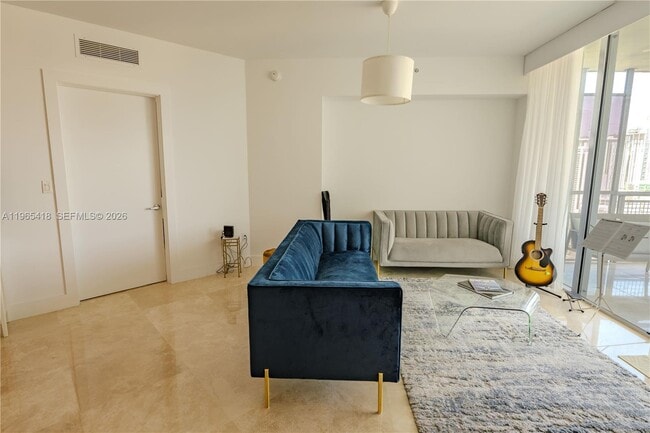 Building Photo - 350 S Miami Ave