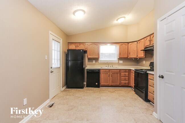 Building Photo - 7639 Gunyon Dr