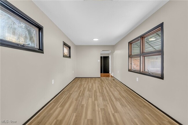 Building Photo - 27681 Lakeshore Blvd