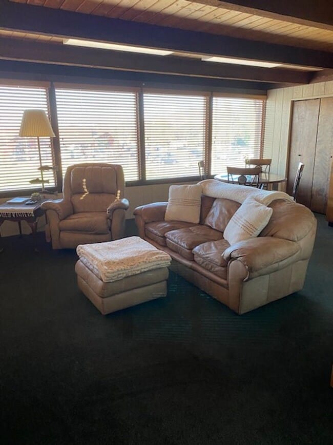 Building Photo - FULLY FURNISHED  - 2 bd Log Cabin in the H...