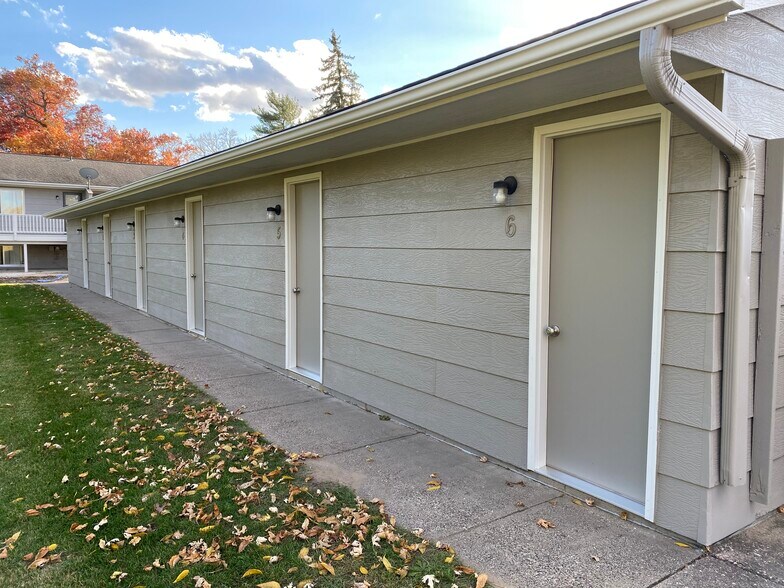 Service door to Garage - 3709 229th Ln NW