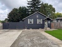 Building Photo - Newly Updated One-Level Home in Vancouver