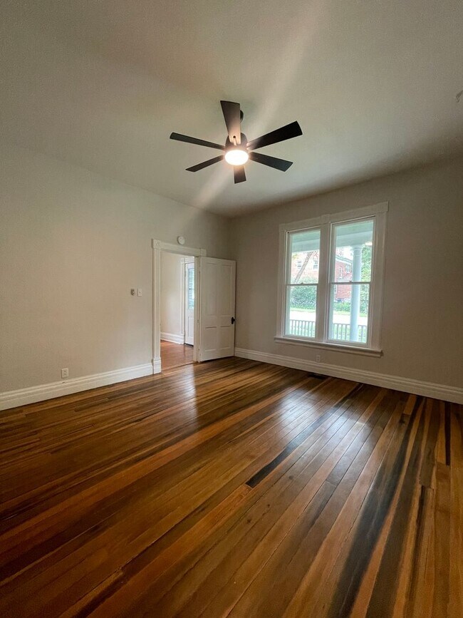 Building Photo - 2 Story Home- Ready For You!