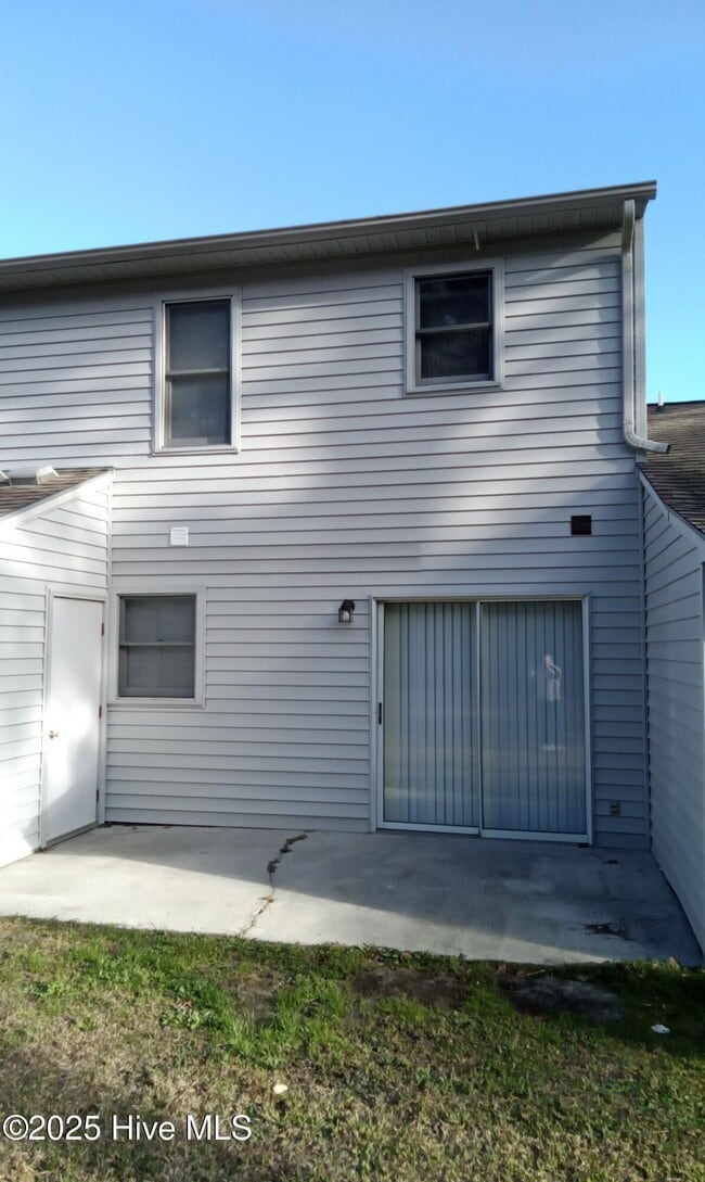 Building Photo - 6 Portwest Townhouses Dr