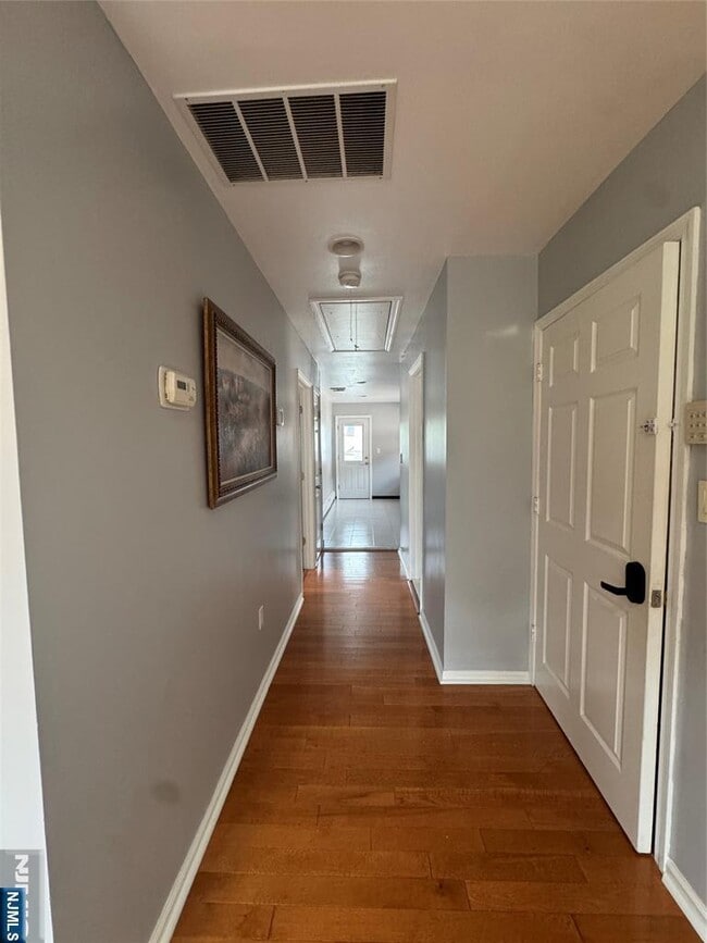 Building Photo - 376 Greenmount Ave