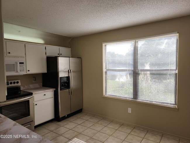 Building Photo - 3309 Donzi Way W