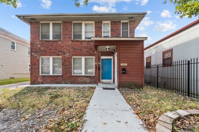 Primary Photo - 1819 Sul Ross St