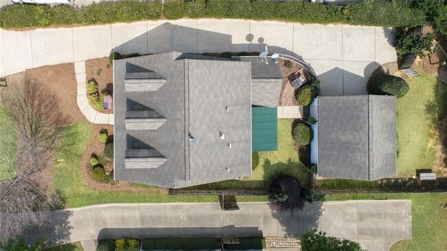 Building Photo - 2041 Greenhill Pass