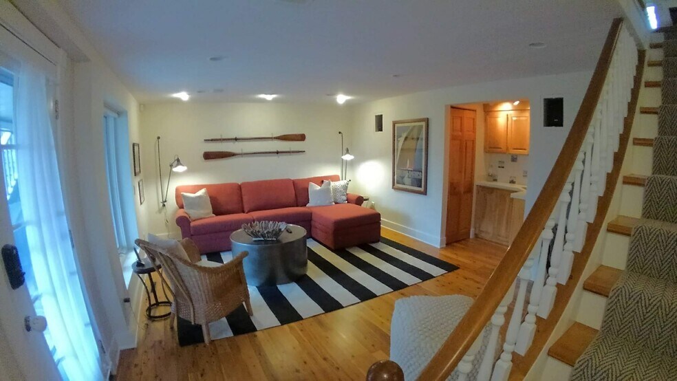 Building Photo - 2425 Waukazoo Trail