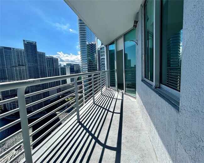 Building Photo - 325 S Biscayne Blvd