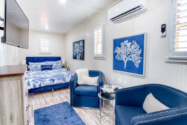 Building Photo - 6449 S Interstate 35