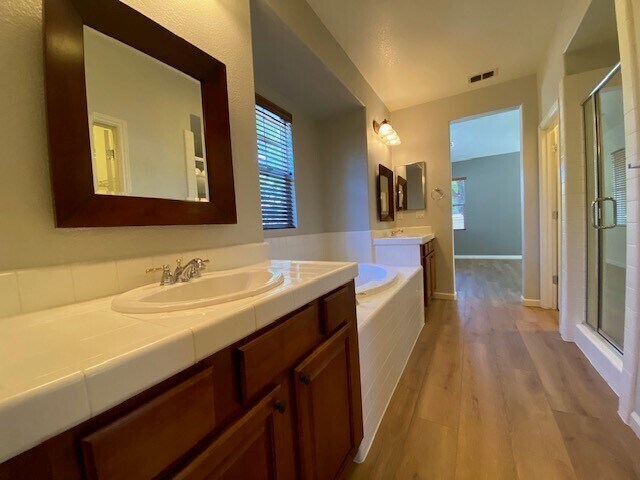 Building Photo - Charming 3bd/2ba 2,016 sq. ft. Rocklin home