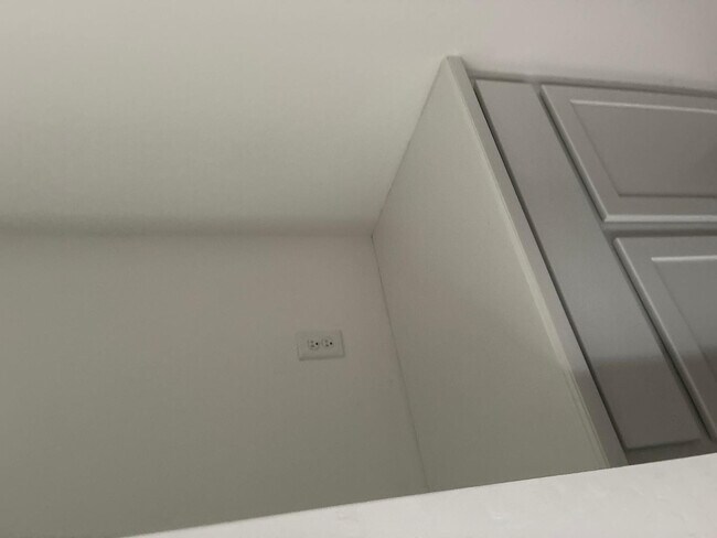 Building Photo - 5630 S Daisy Patch Pl