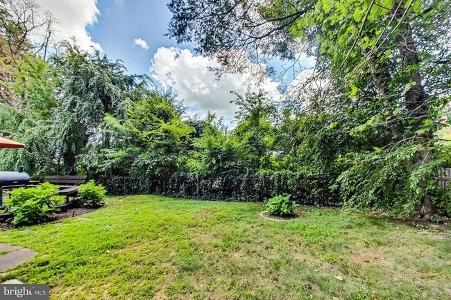 Building Photo - 806 Hope Ct