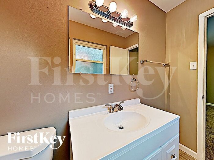 Building Photo - 1559 Florida Dr