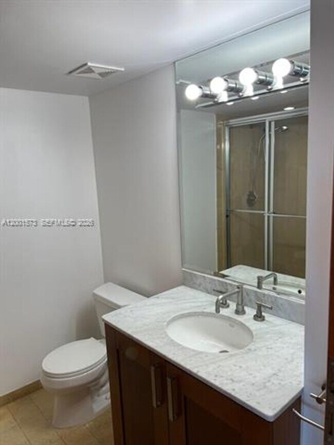 Building Photo - 9499 Collins Ave