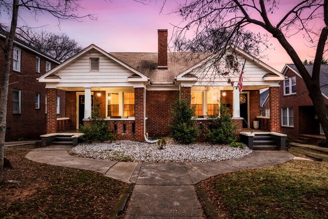 Building Photo - 713 Grandin Rd