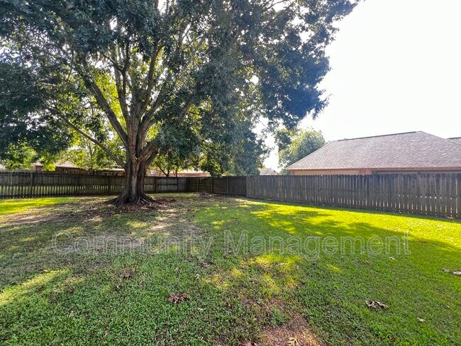 Building Photo - 6011 Riverbrook Dr