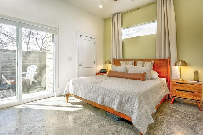 Building Photo - 6505 Porter St