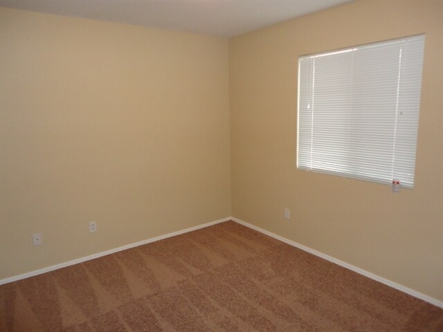 Building Photo - 443 S Sabrina