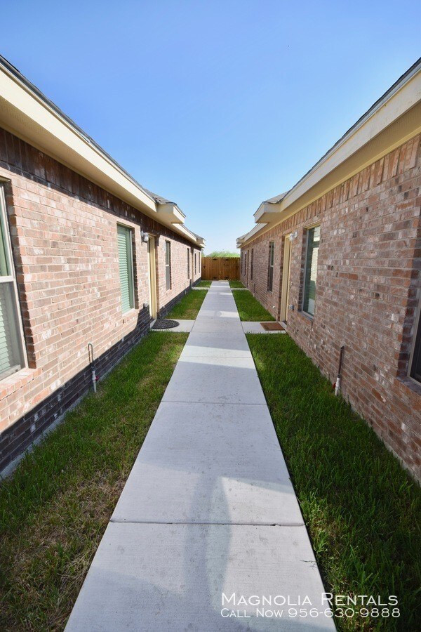 Building Photo - Stewart Landing Apartments - Large Backyard