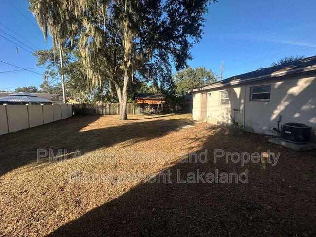 Building Photo - 4135 Old Rd 37