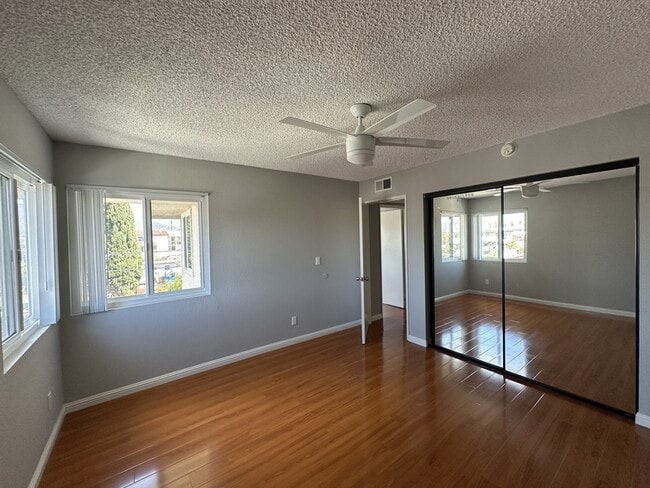 Building Photo - 1110 E Wilson Ave