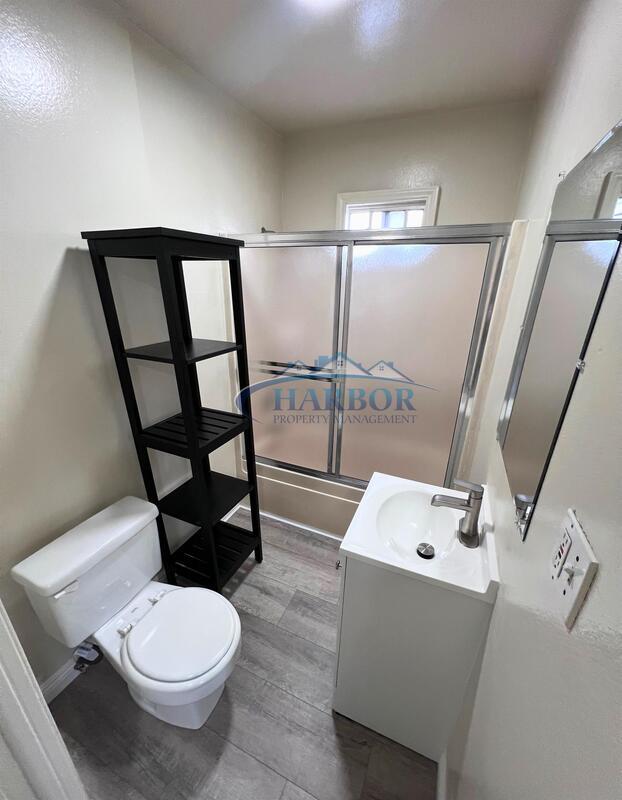 Building Photo - 782-786 W 18th St