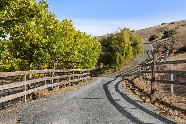 Building Photo - 6381 Nicasio Valley Rd