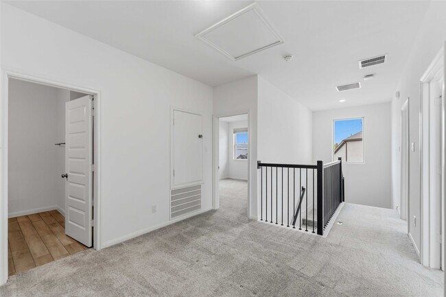 Building Photo - 7215 Mellow Gln Wy