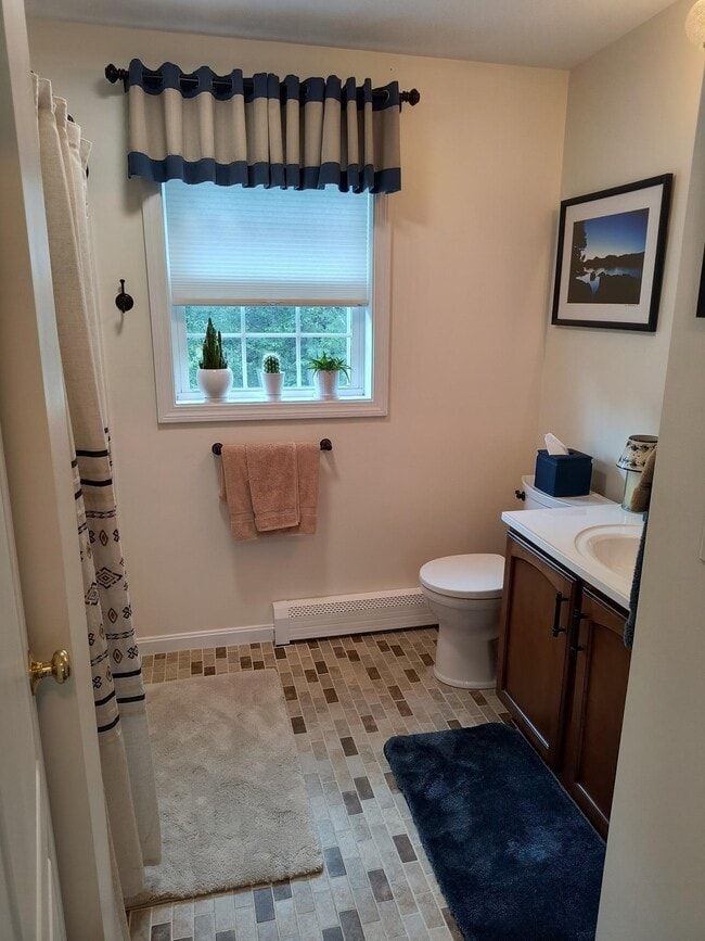 Building Photo - 28 Owens Dr