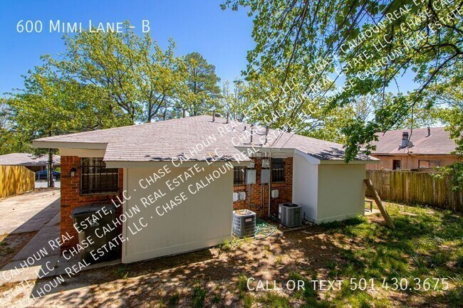 Building Photo - 600 Mimi Ln