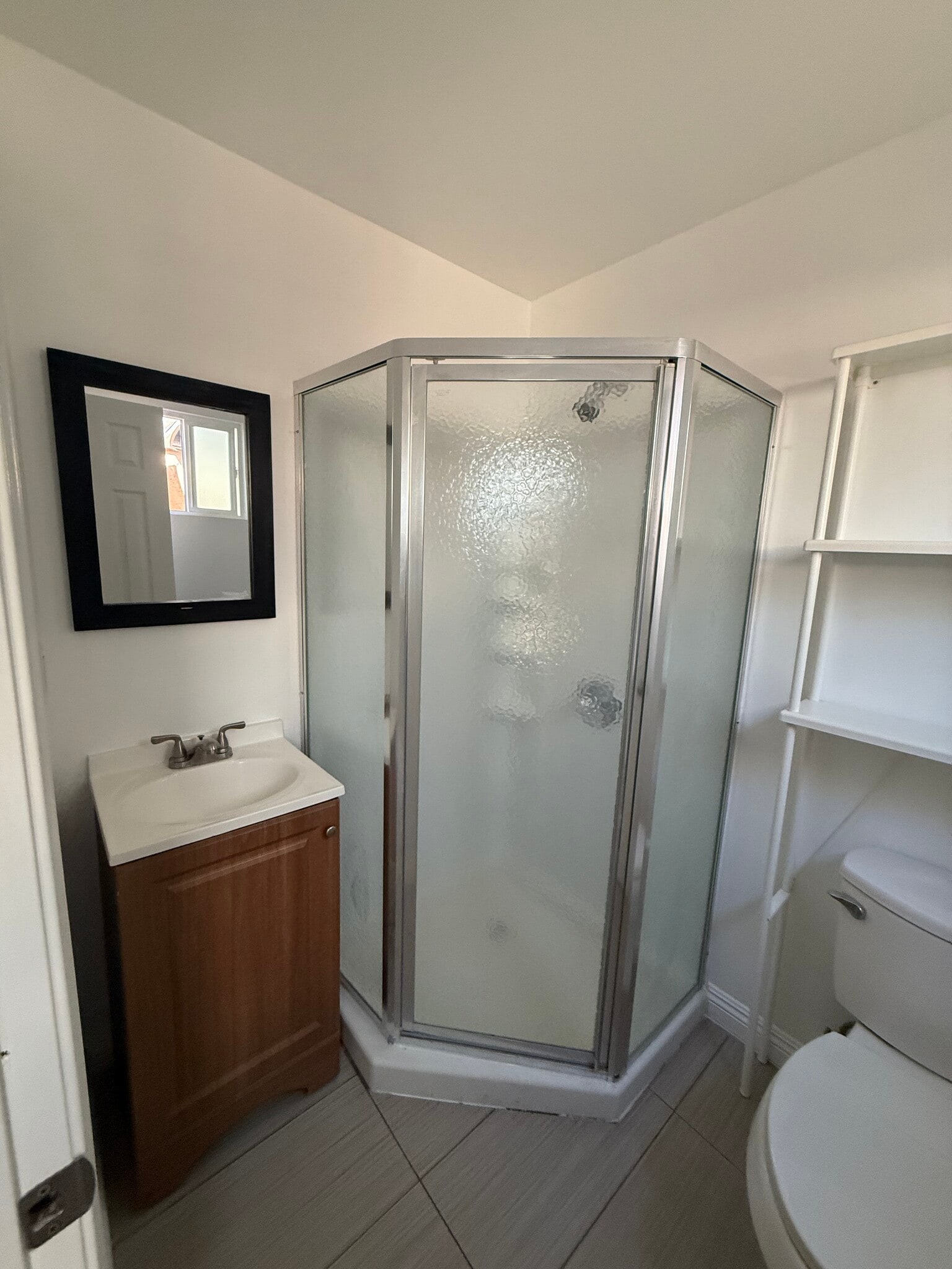 Building Photo - 410 N Glenwood Pl