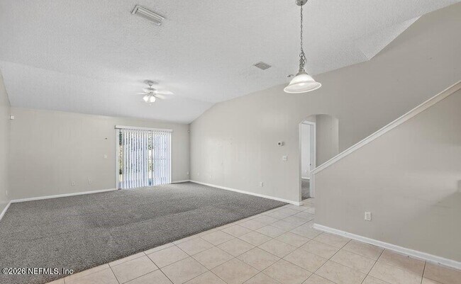 Building Photo - 9205 Redtail Dr