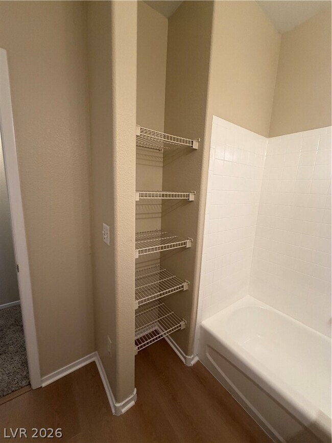 Building Photo - 2060 Rancho Lake Dr