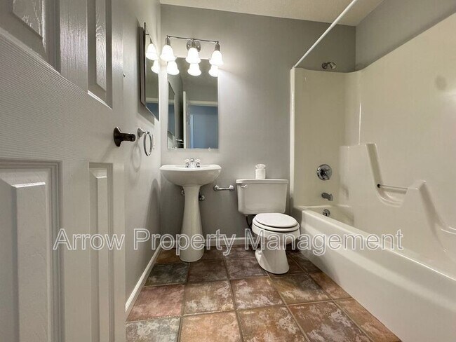 Building Photo - 7355 S 20th St