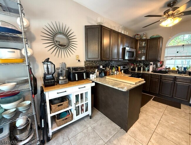 Building Photo - 1408 Norwood Way
