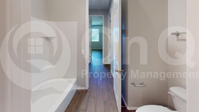 Building Photo - 1021 West Calle Zoca
