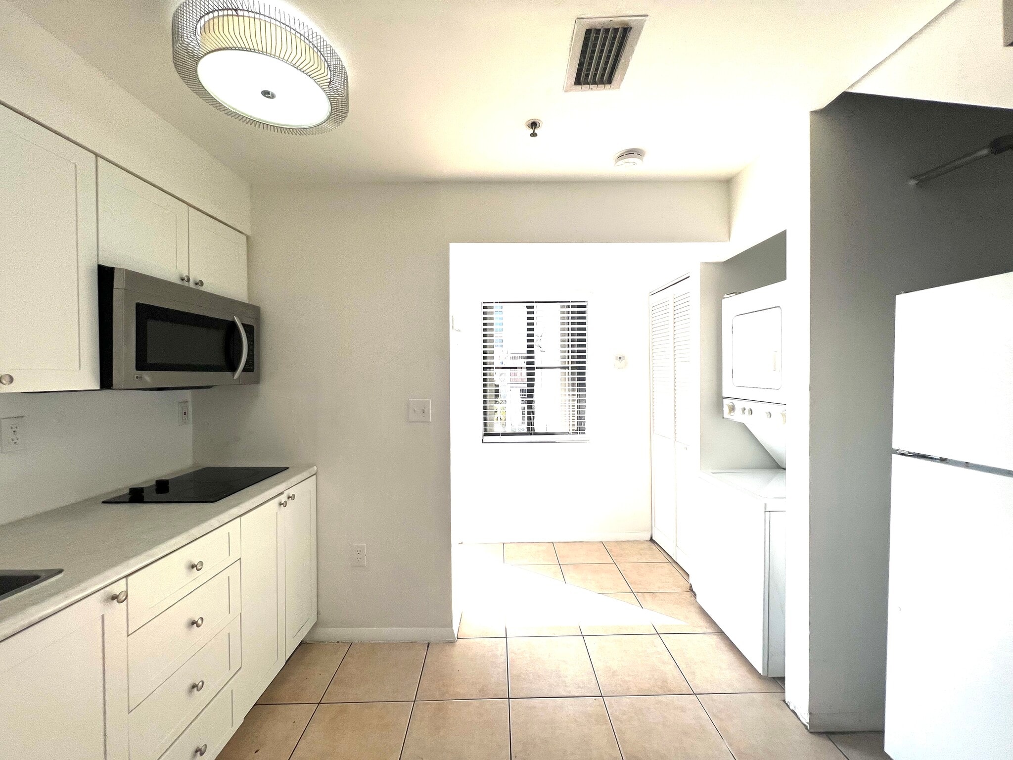 Building Photo - 1134 NW 5th St