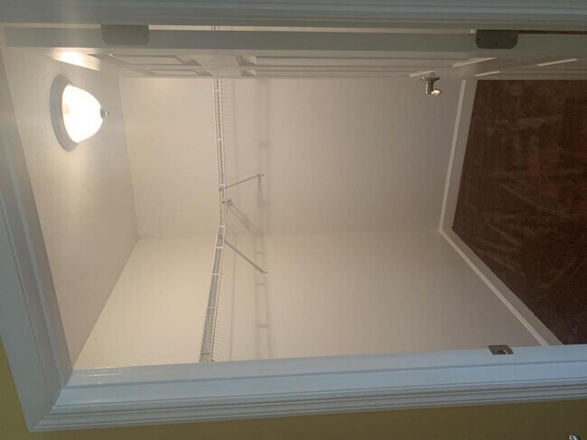 Building Photo - 1035 Mercantile Street Apt 306
