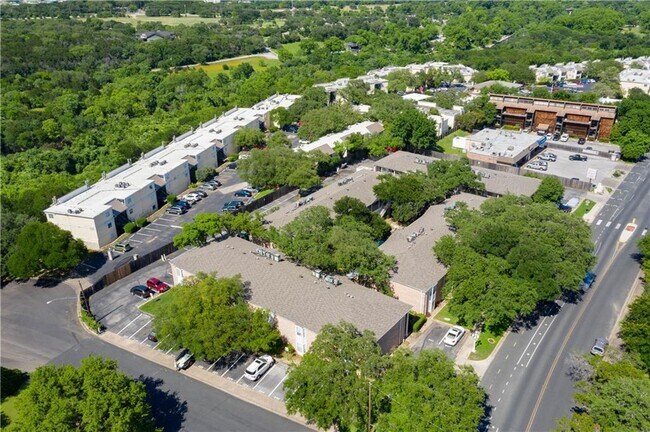 Building Photo - 1240 Barton Hills Dr