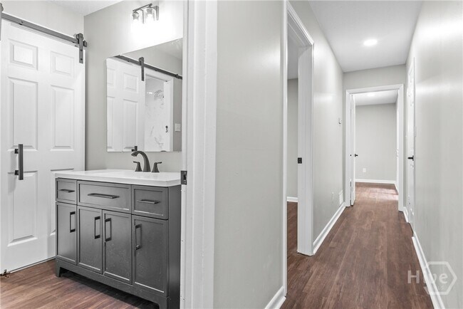 Building Photo - 310 Weatherly Woods Dr