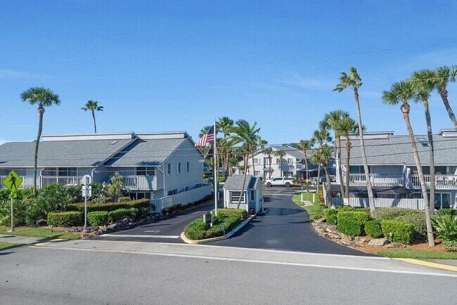 Building Photo - 4949 N Hwy A1A