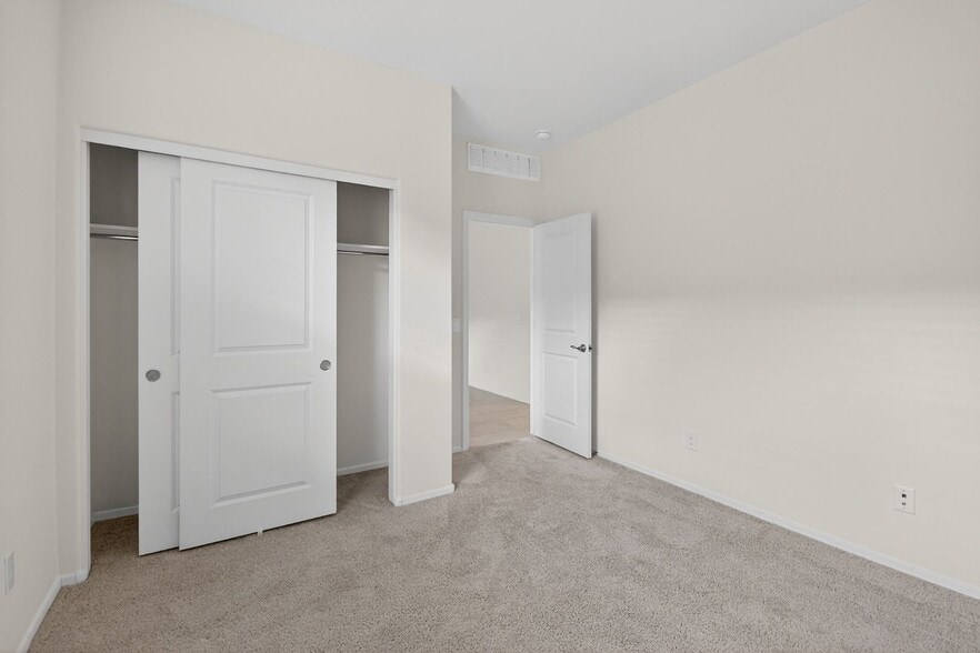 Building Photo - 12750 N Gibbs Ave