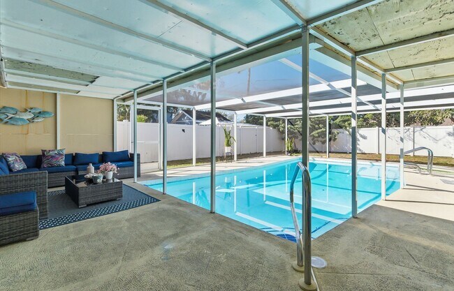 Building Photo - Charming Sarasota Retreat –4-Bedroom/3-Bathroom Modern Pool Home Near Everything!