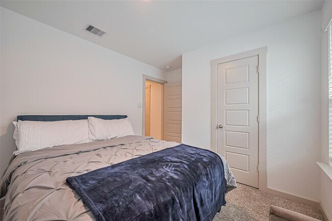 Building Photo - 12712 Spitalfield Wy